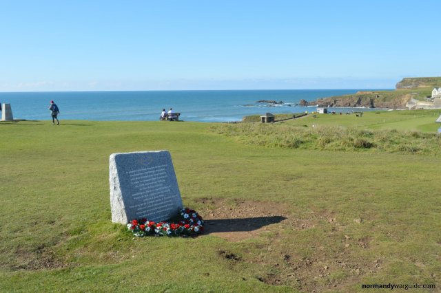 Memorial to the 2nd Ranger Battalion overlooking the beach, Bude