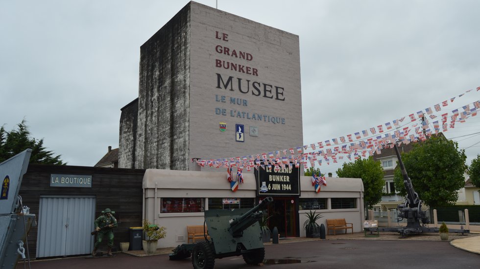 The exterior of Le Grand Bunker