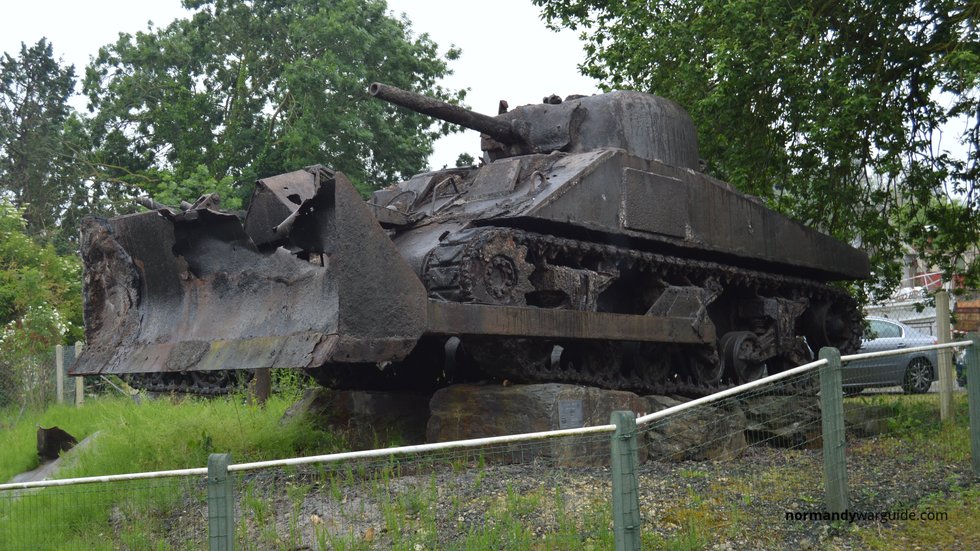 Sherman Dozer Wreck, Musée des Épaves Sous-Marines