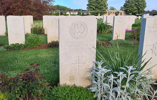 Lieutenant Roy George Herbert grave, Ranville Cemetery