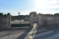 2 Ox & Bucks Memorial, Hérouvillette Churchyard wall