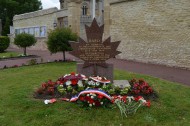 Basly War Memorial to Canadian Liberators closeup