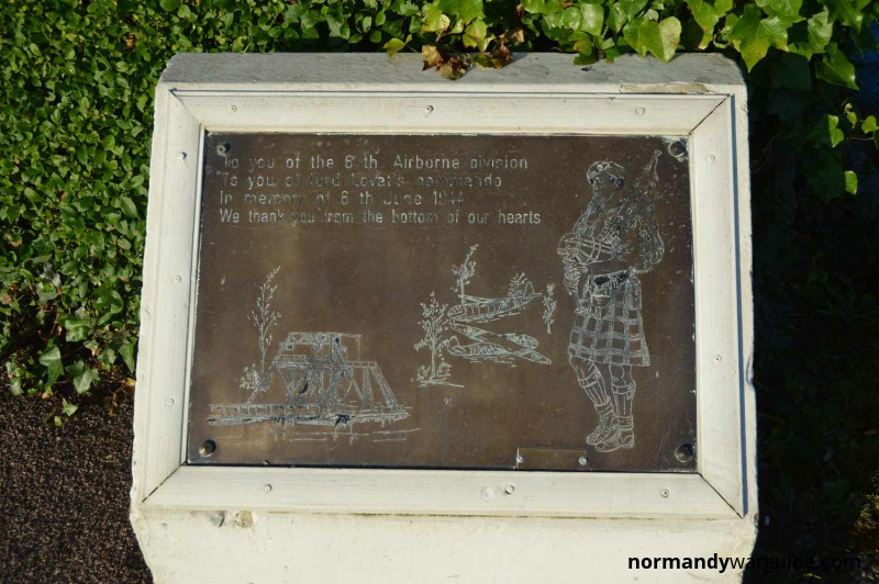 Bénouville 6th Airborne Division and Lord Lovat's Commando memorial plaque