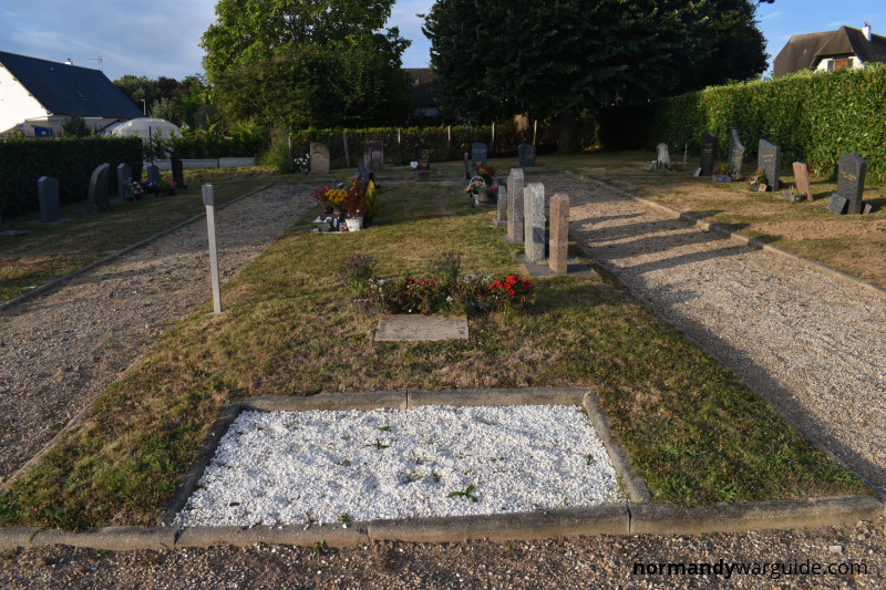 Brigadier Derek Mills-Roberts Memorial