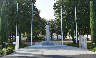 RAF Dakota KG429 Memorial, Colombelles