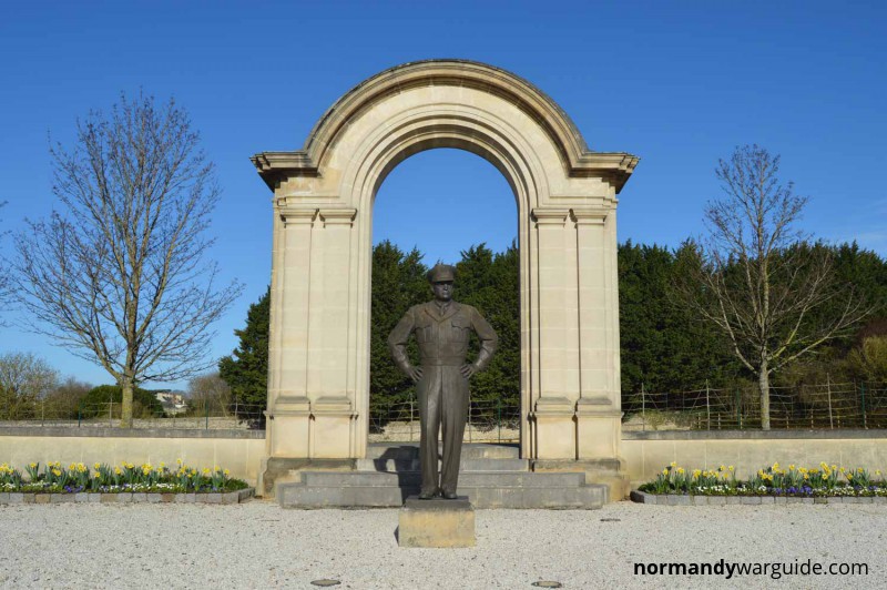 General Eisenhower Statue, Bayeux