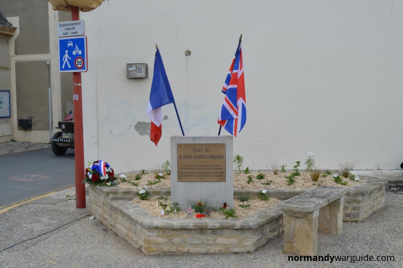 Lion-sur-Mer Place du 41 Royal Marine Commando