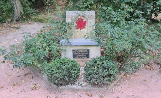 Added: Lieutenant Chaplain John Anderson Memorial, Buron