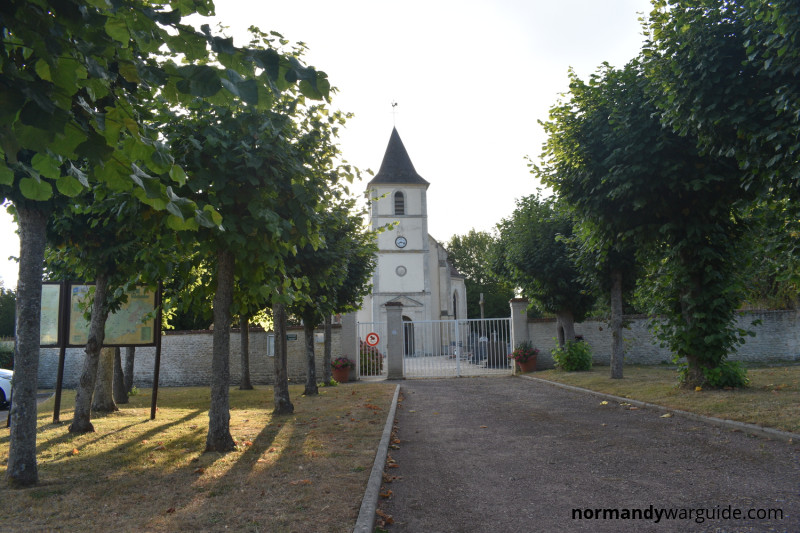 Église Saint-Hilaire de Bavent which contains the grave of Lieutenant David Haig-Thomas