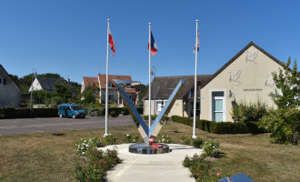 Added: Polish Air Force Memorial, Plumetot