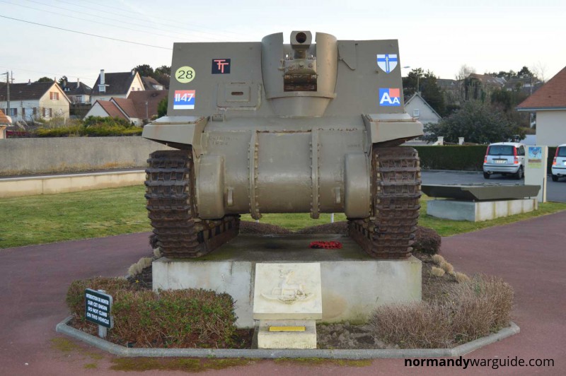 Ver-sur-Mer Sexton Tank front
